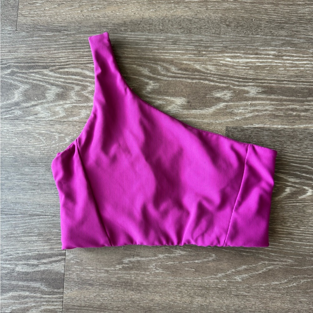 Wilo One-Shoulder Athletic Top